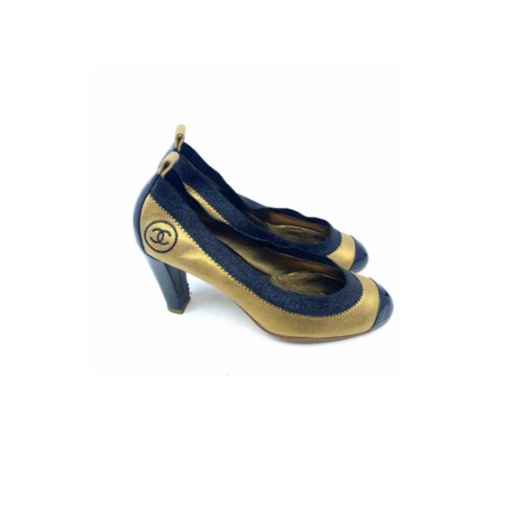 Authentic Chanel Gold Pumps Size 39 - Picture 2 of 6
